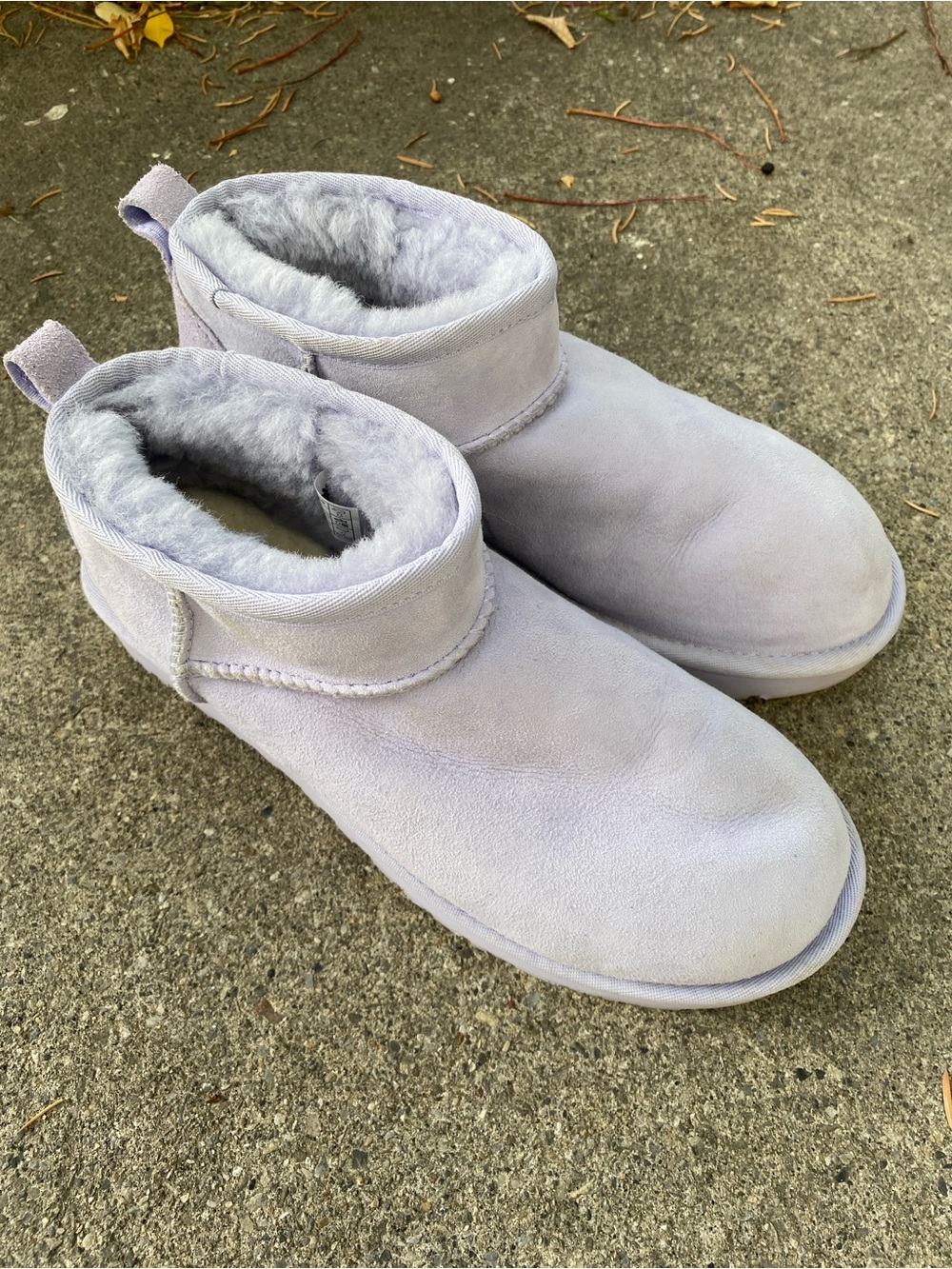 Ugg Classic Ultra Mini Size 8 in Warm Violet NWOT Never Worn # 1116109